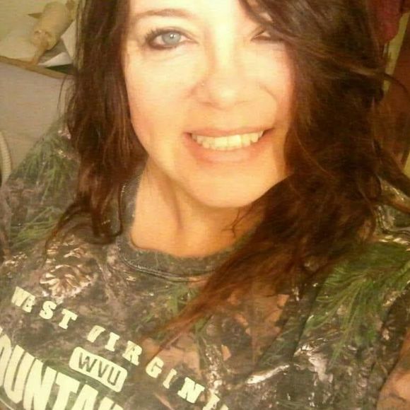 Meet your Posher, Sandra - Picture 1 of 1